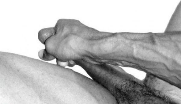 Ayollar hojatxonalarida rus yashirin kameralar porno video Rasmlar va fotosuratlardagi yalangoch qizlar